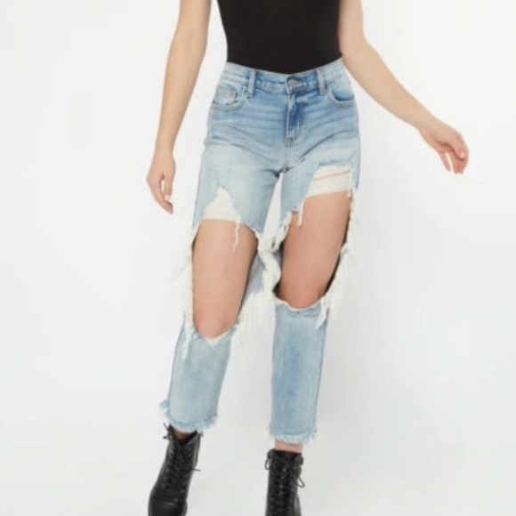 Ultra Ripped Jeans - Picture 1 of 3